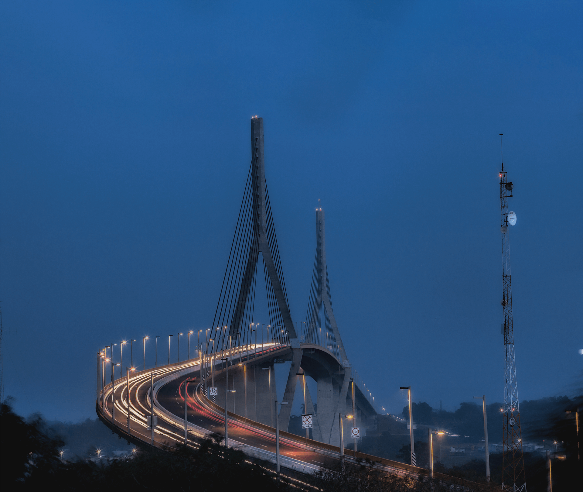 Torre Manath : Ubicación